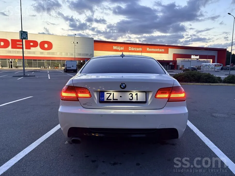 BMW 320D 2008 photo 4