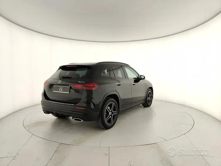 Mercedes-Benz Gla 2024 photo 3