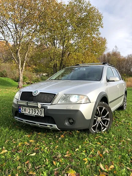 Skoda Octavia 2007 photo 2