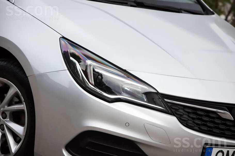 Opel Astra 2020 photo 3