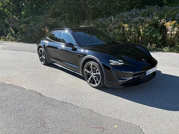 Porsche Taycan 4