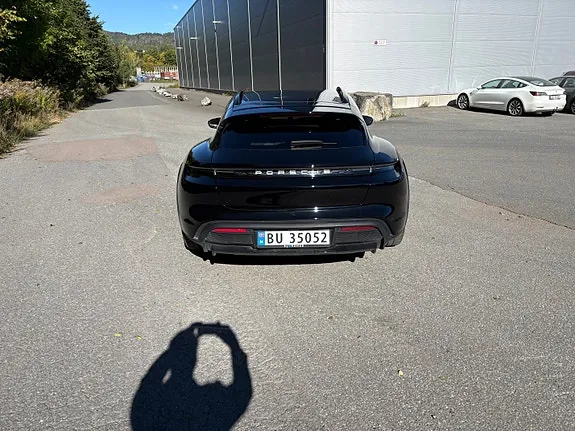 Porsche Taycan 4 2023 photo 4