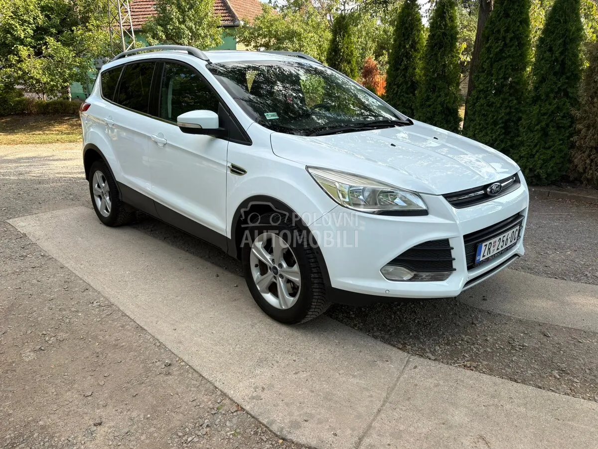 Ford Kuga 2015 photo 2