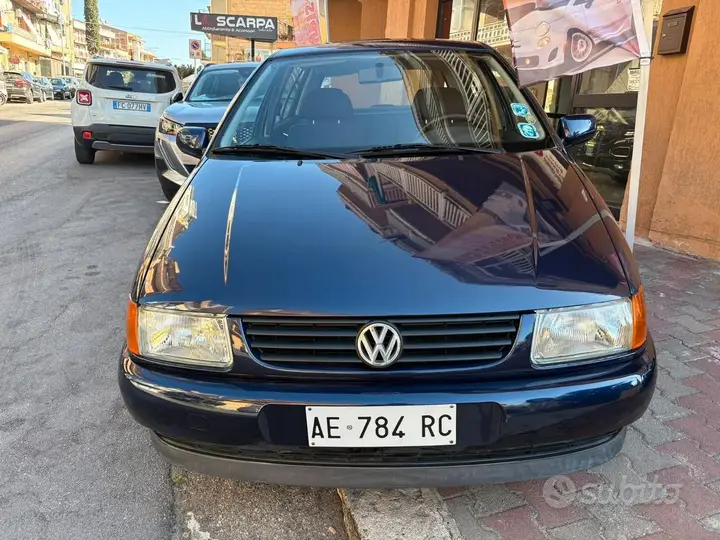 Volkswagen Polo 1995 photo 2