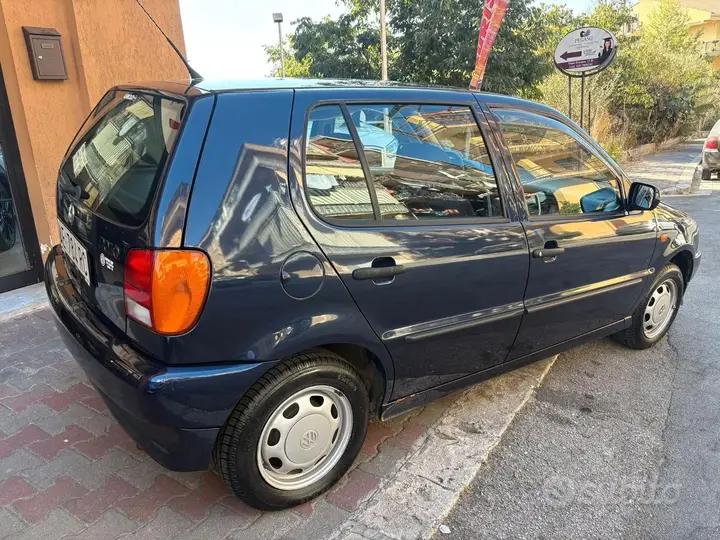 Volkswagen Polo 1995 photo 3