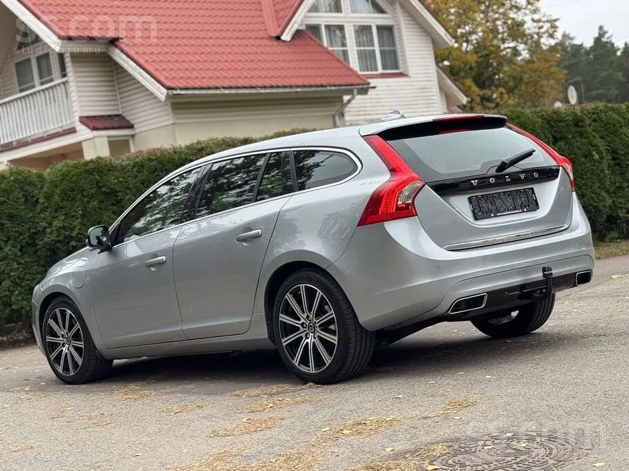 Volvo V60 2014 photo 3