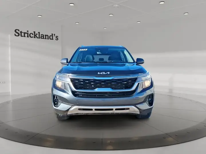Kia Seltos 2023 photo 2