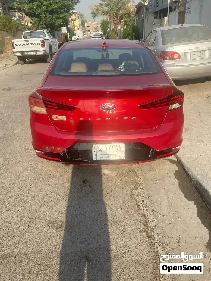 Hyundai Elantra 2019 photo 2