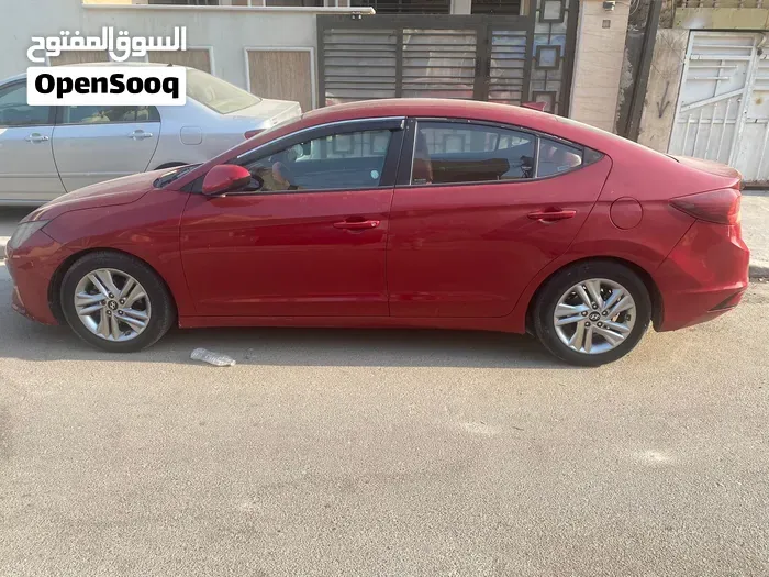 Hyundai Elantra 2019 photo 4