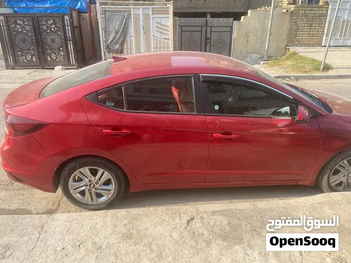 Hyundai Elantra 2019 photo 3