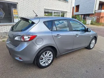 Mazda Mazda3 2012 photo 2