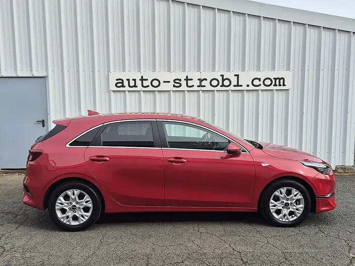 Kia Ceed 2022 photo 2