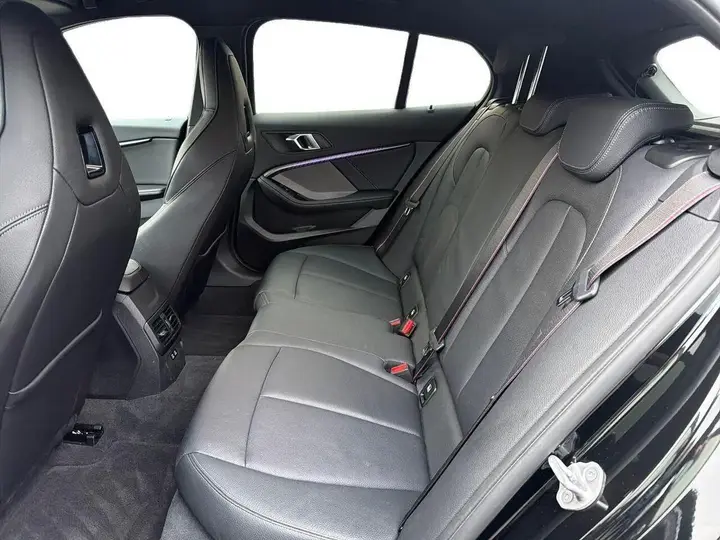 BMW 1 Series 2022 photo 4