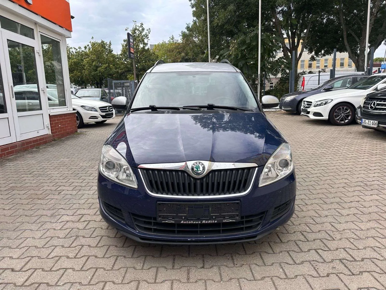 Skoda Roomster 2010 photo 2