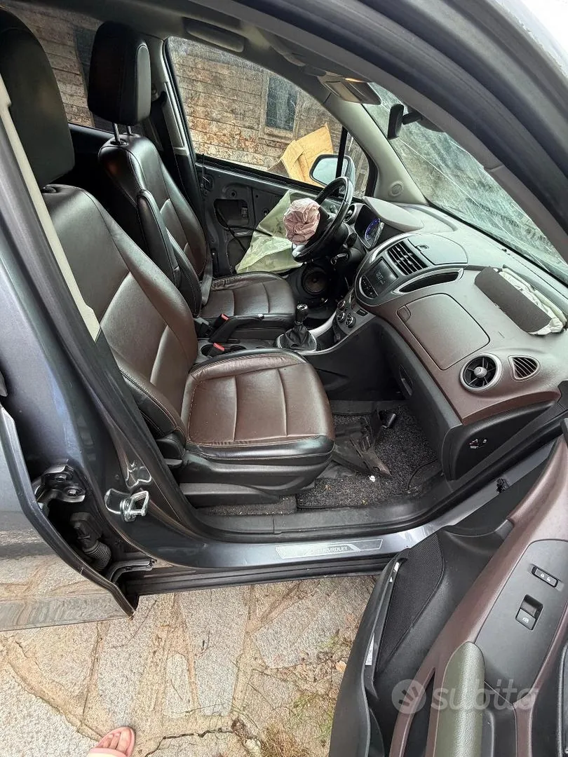 Chevrolet Trax 2014 photo 2