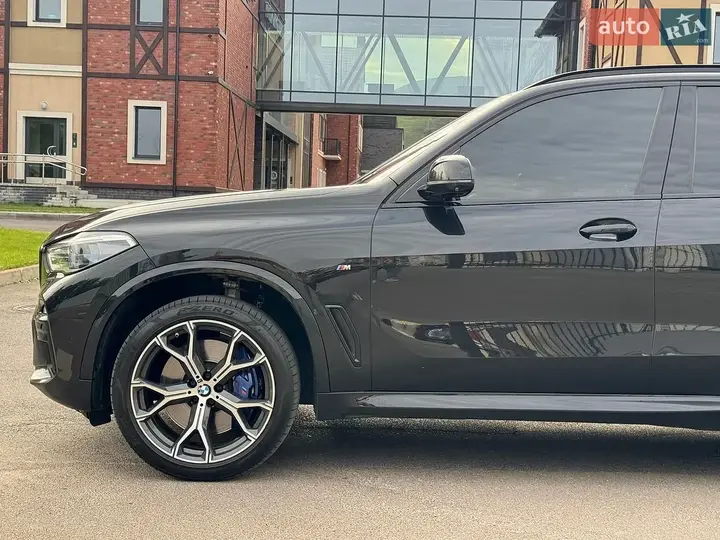 BMW X5 M 2019 photo 4