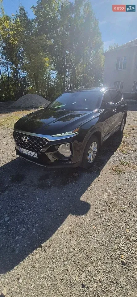 Hyundai Santa Fe 2019 photo 3
