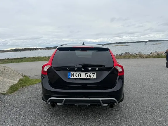 Volvo V60 2011 photo 2