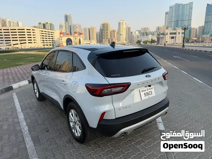 Ford Escape 2025 photo 3