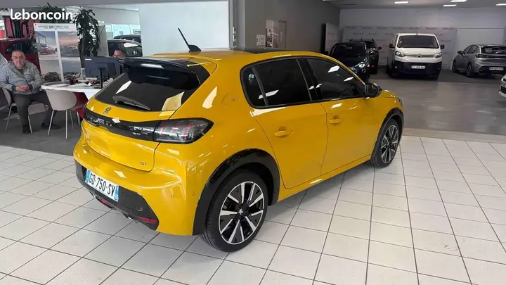 Peugeot 208 2021 photo 5