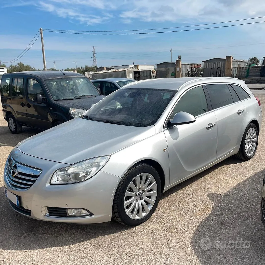 Opel Insignia 2011 photo 2