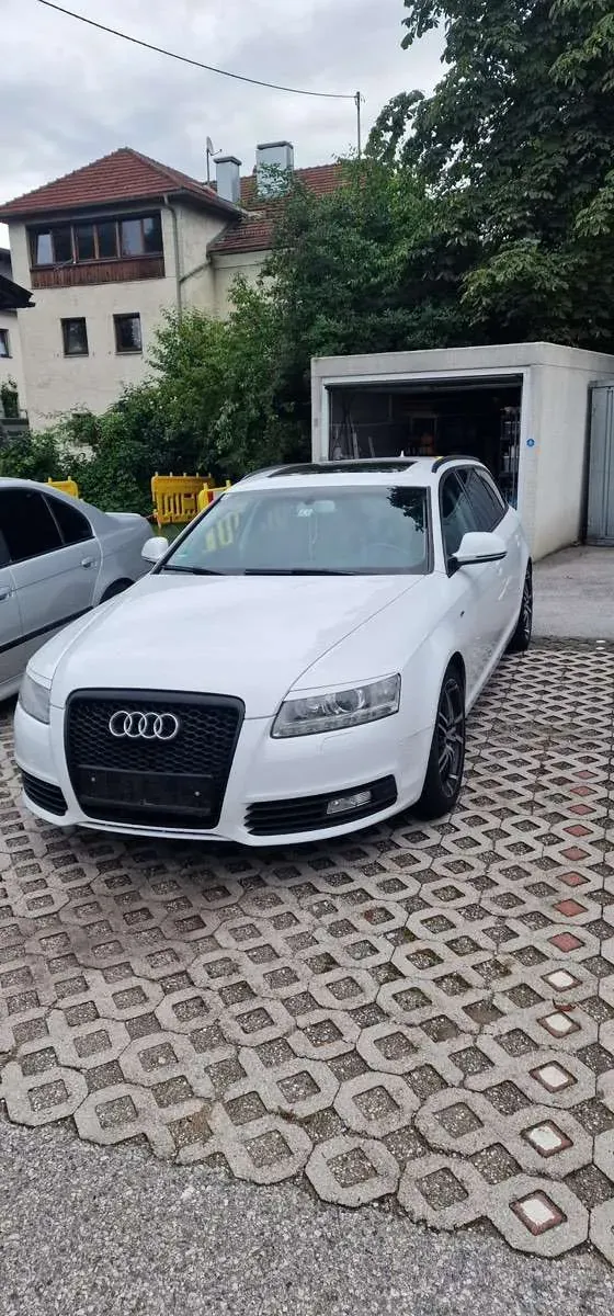 Audi A6 2010 photo 2