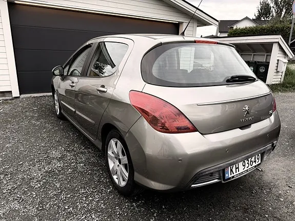 Peugeot 308 2013 photo 3
