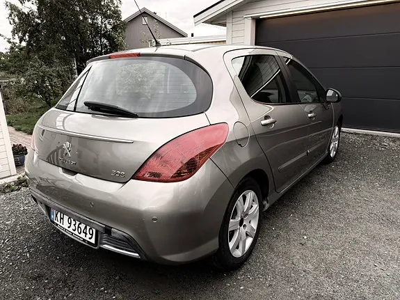 Peugeot 308 2013 photo 4