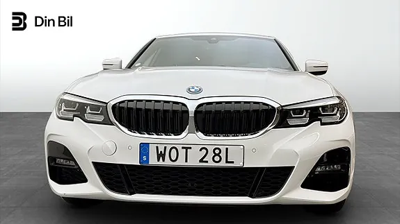 BMW 330E 2021 photo 4