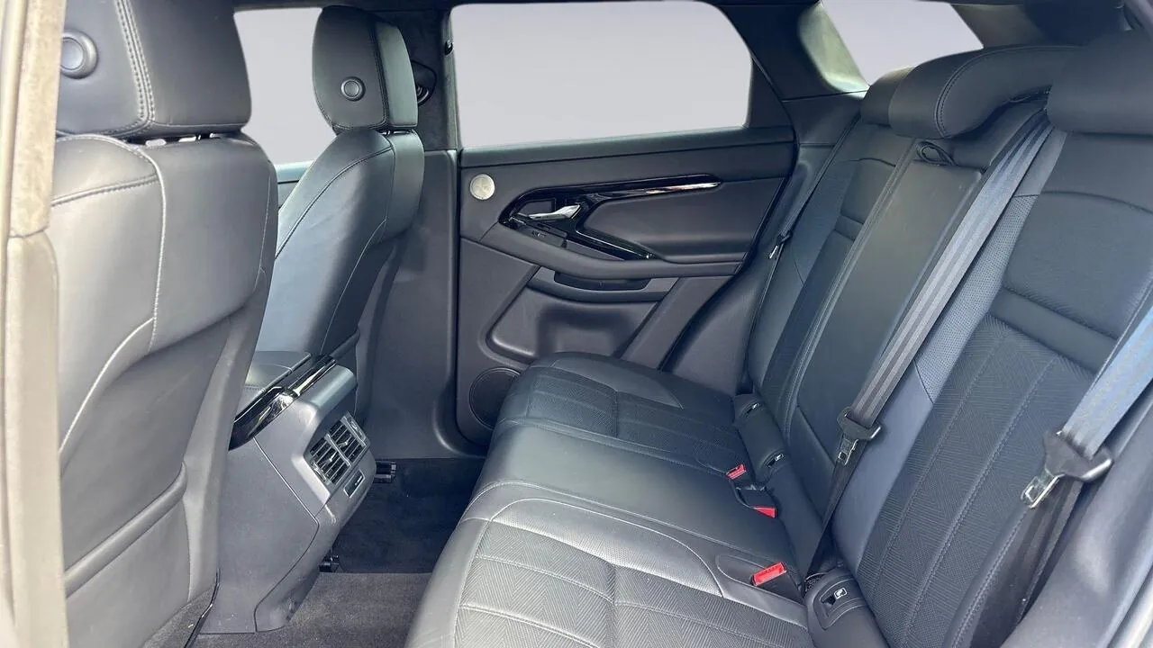Land Rover Range Rover Evoque 2025 photo 4