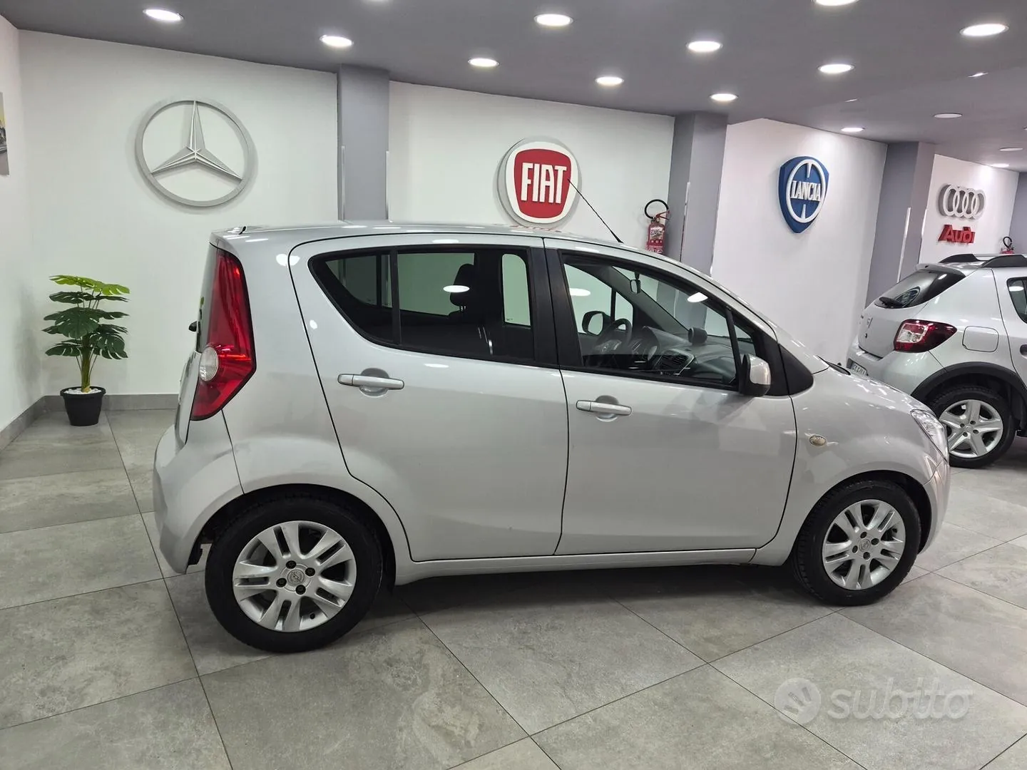 Opel Agila 2011 photo 4