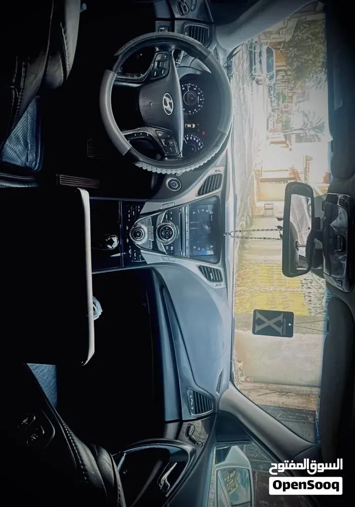 Hyundai Azera 2012 photo 4