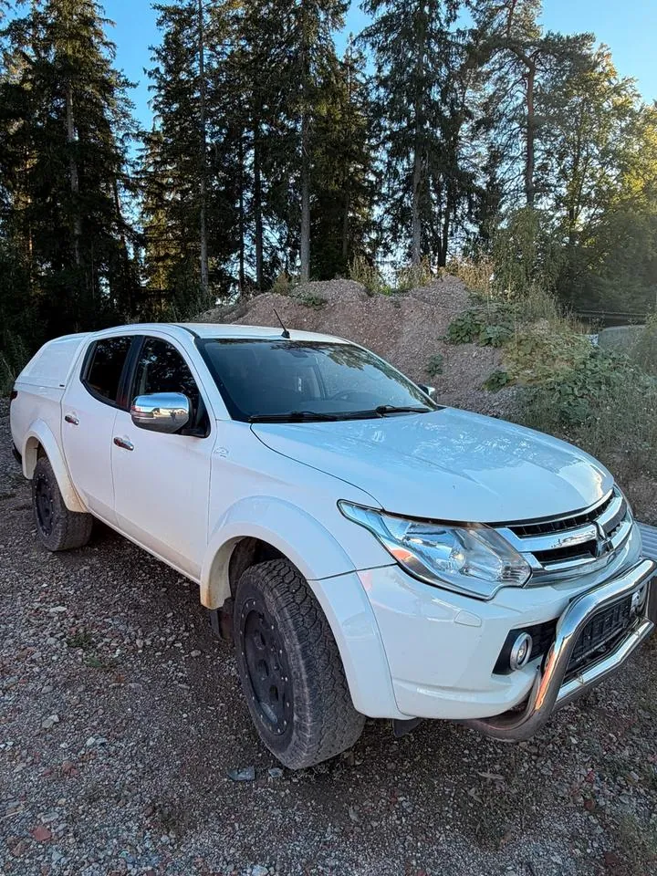 Mitsubishi L200