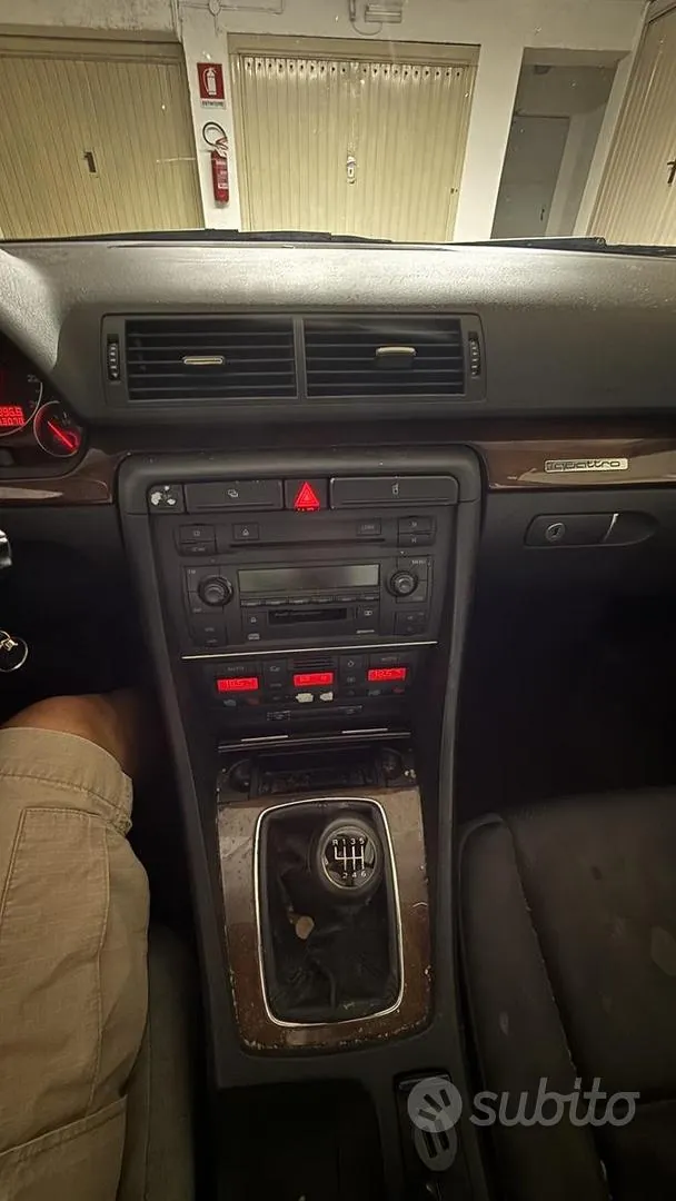 Audi A4 2003 photo 4