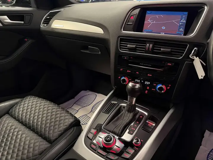 Audi Sq5 2017 photo 3