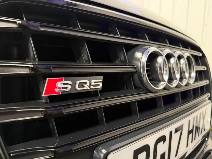 Audi Sq5 2017 photo 2