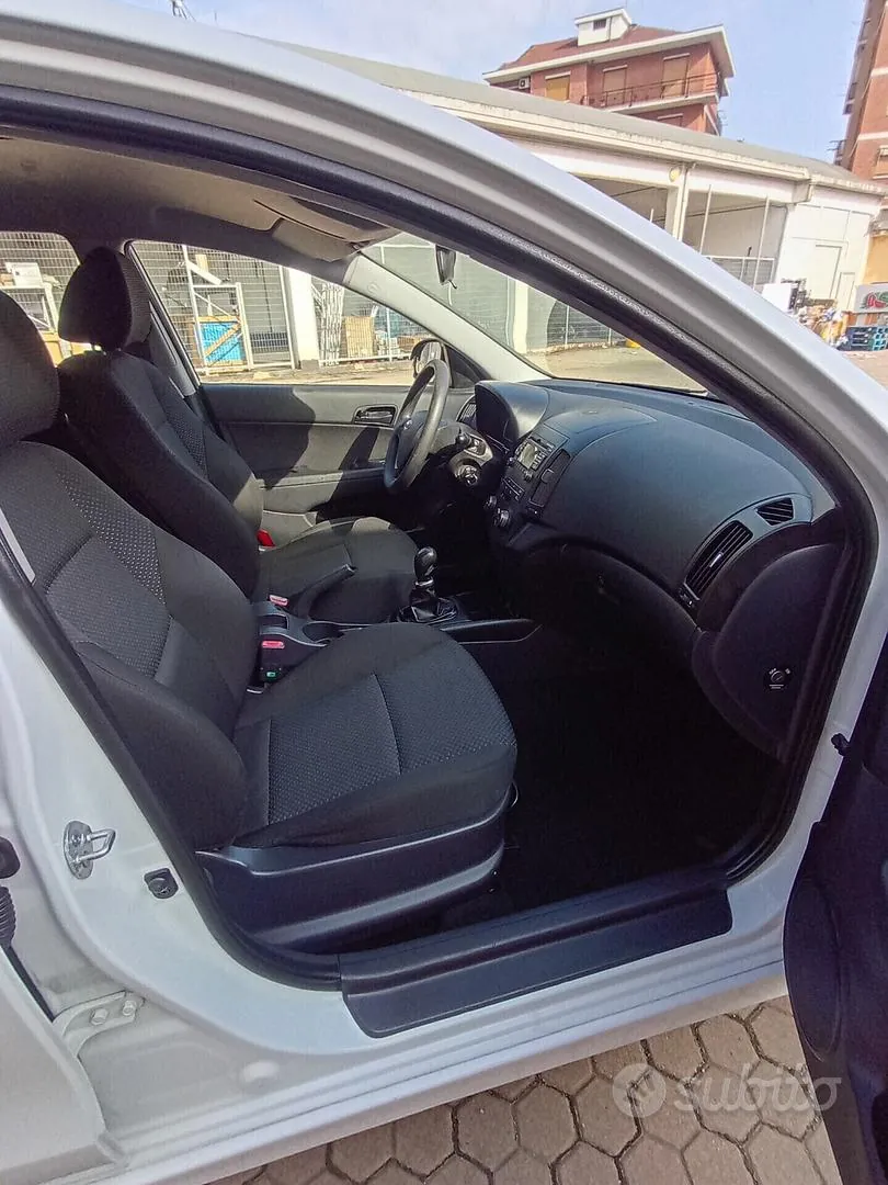 Hyundai I30 2011 photo 5