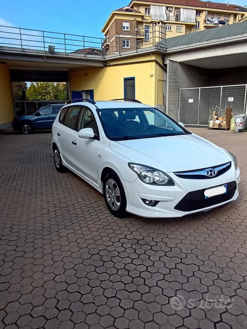 Hyundai I30 2011 photo 3