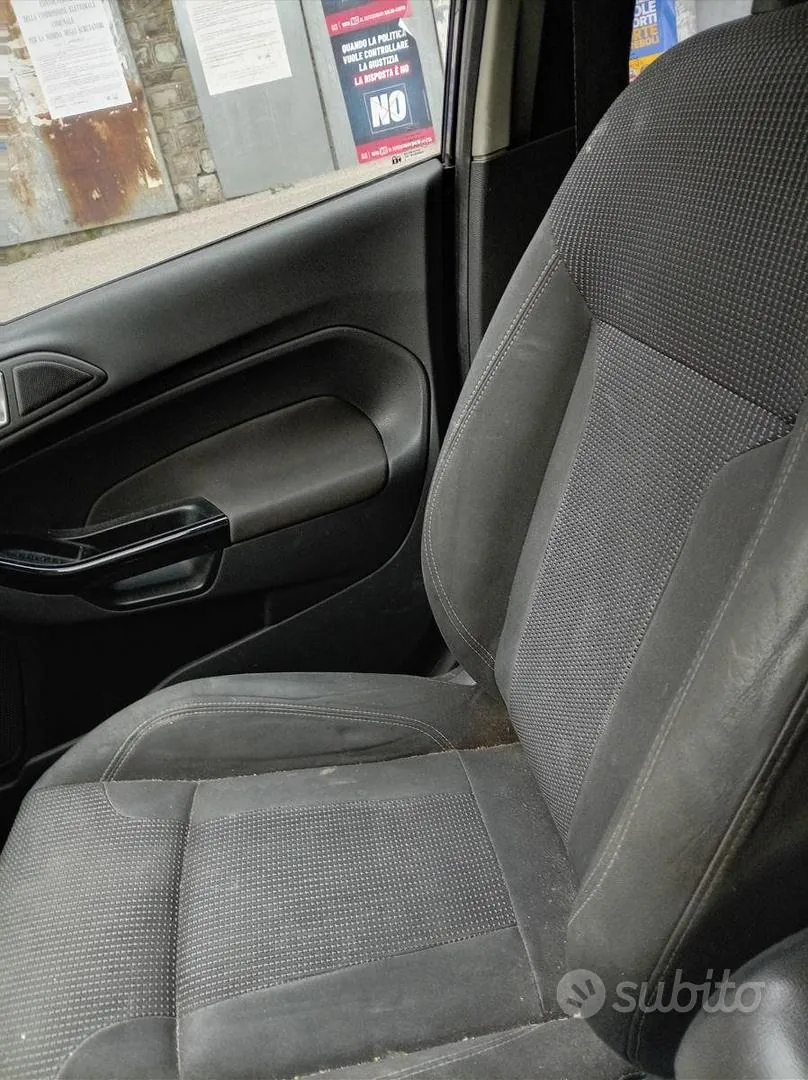 Ford Fiesta 2015 photo 3