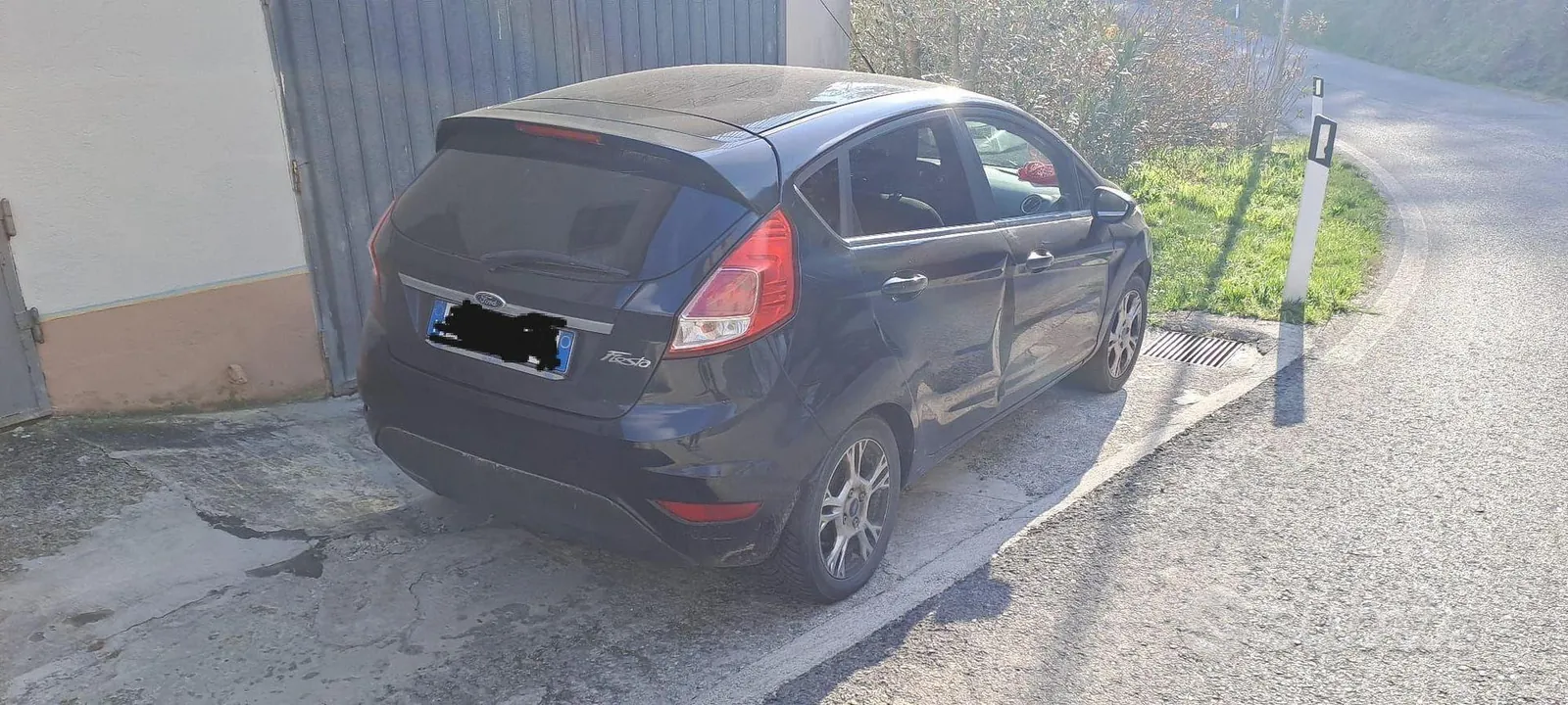 Ford Fiesta 2015 photo 2