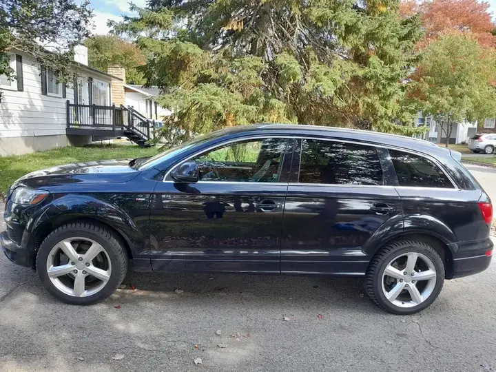 Audi Q7 2012 photo 3