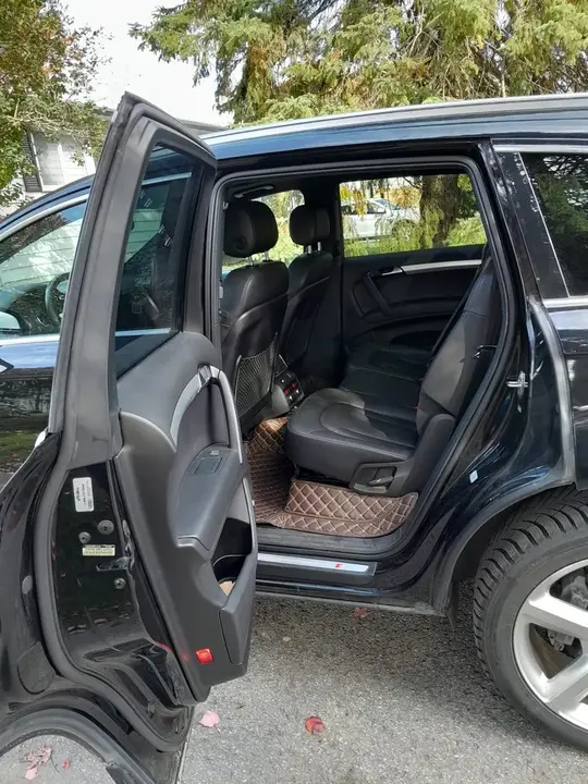 Audi Q7 2012 photo 5