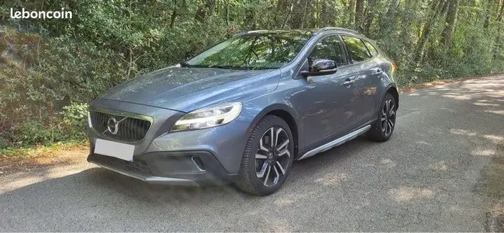 Volvo V40