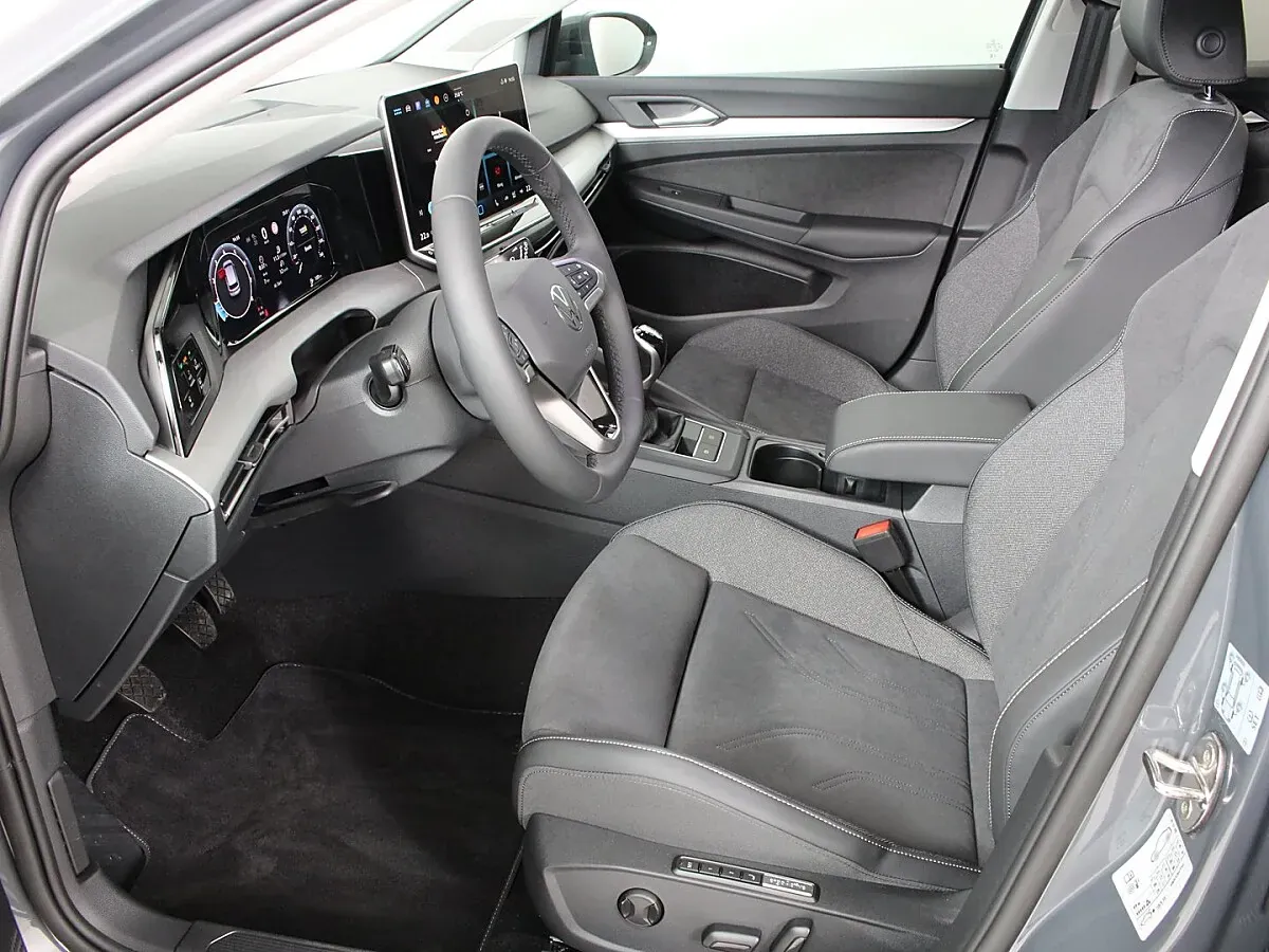Volkswagen Golf 2026 photo 3