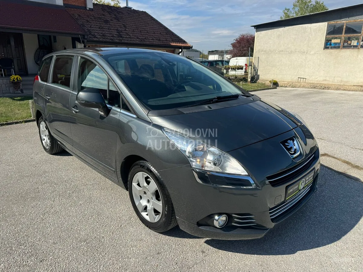 Peugeot 5008 2012 photo 4