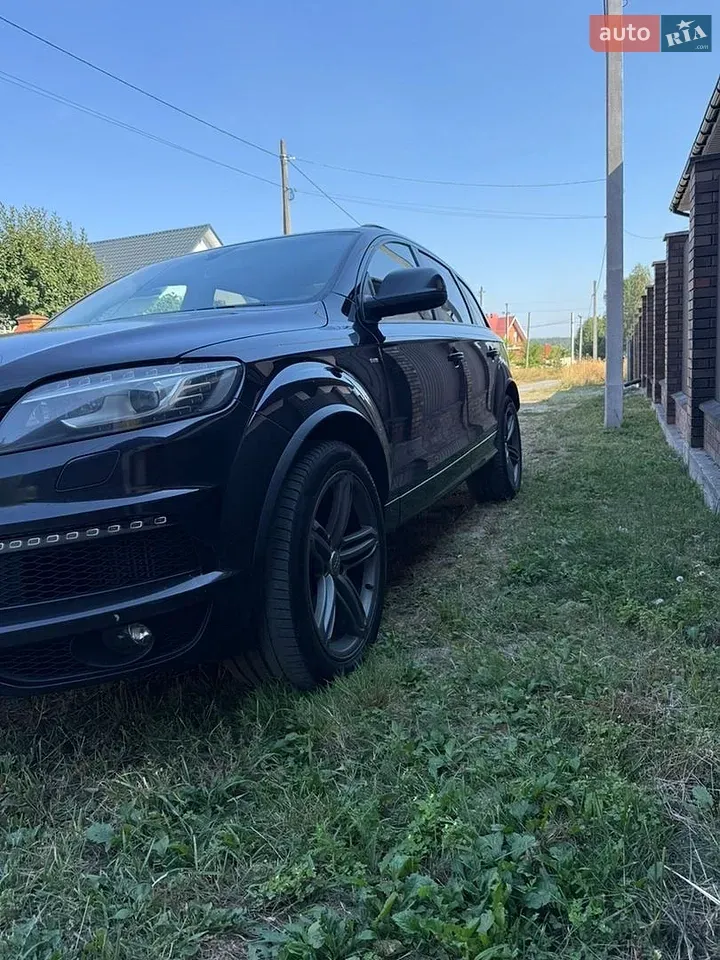 Audi Q7 2013 photo 2