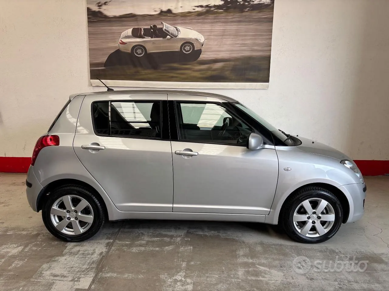 Suzuki Swift 2009 photo 2