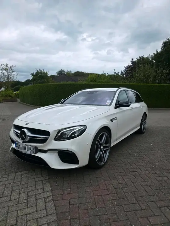 Mercedes-Benz E63 Amg