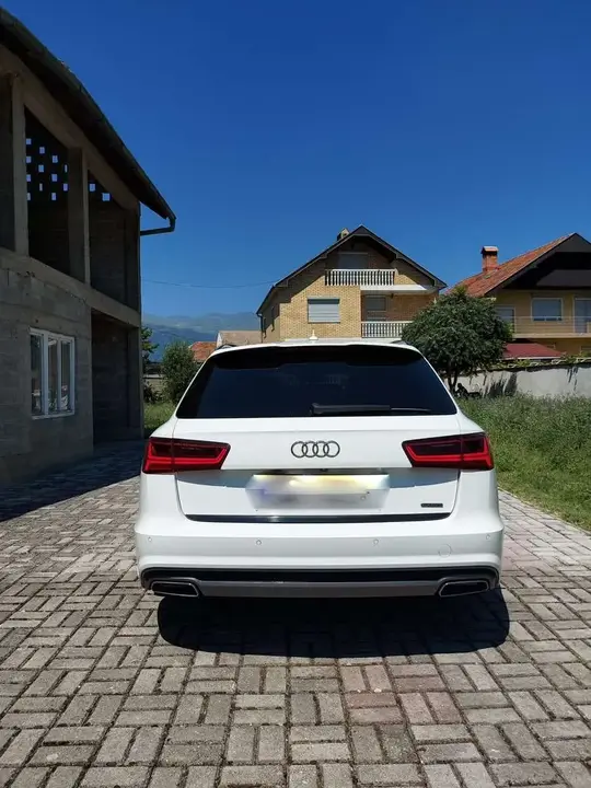 Audi A6 2015 photo 2