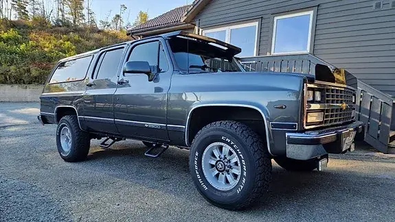 Chevrolet Suburban